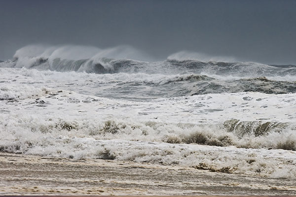 picture of a beach wave