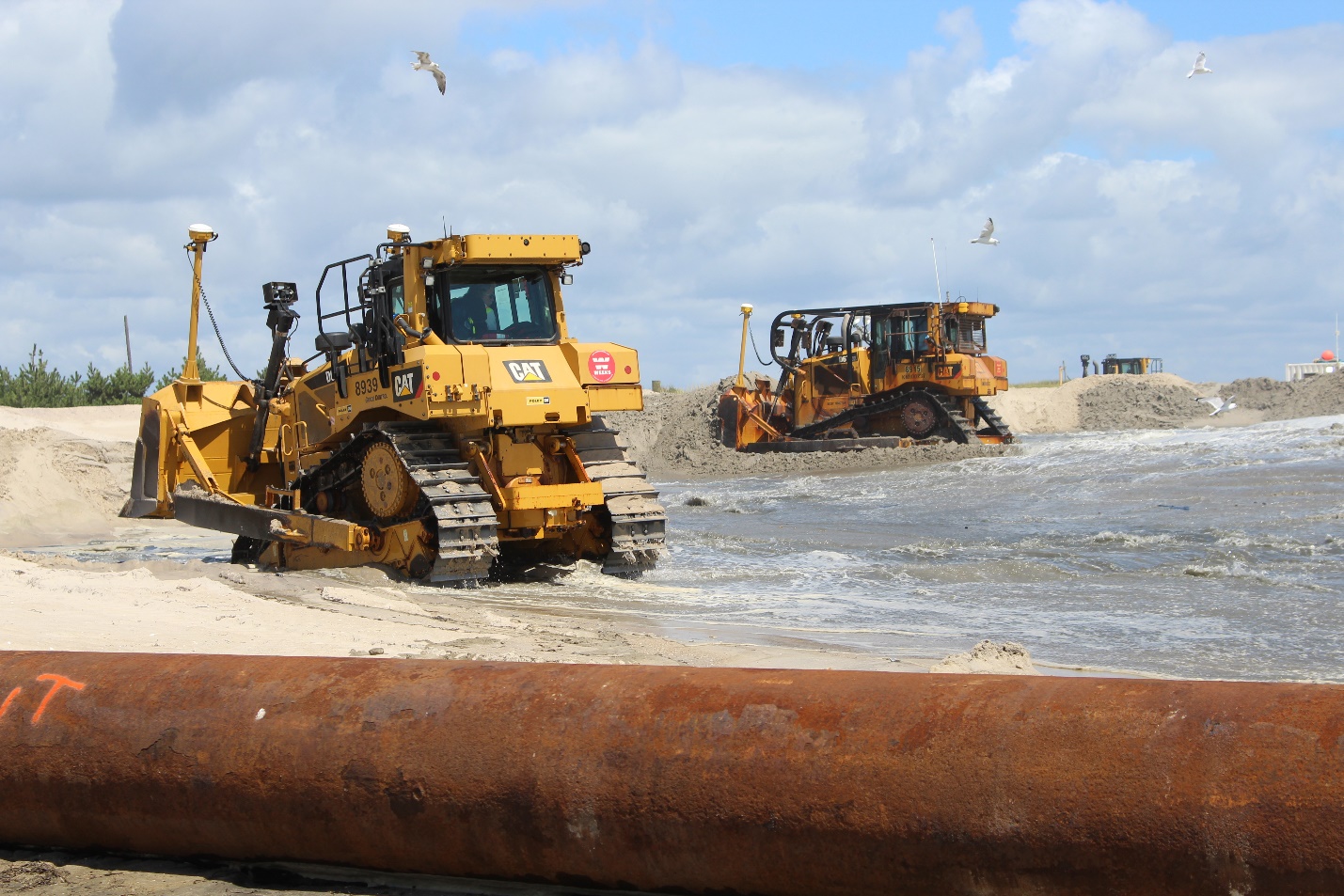 Sand placement in Ocean Ridge – August 2019