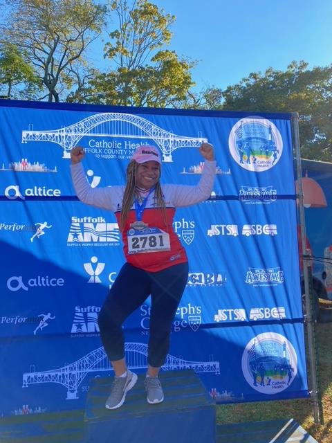 image of women and veterans in suffolk county's marathon